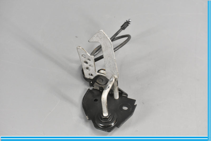 Load image into Gallery viewer, 09-17 BMW 650i 750i Front Left Side Hood Lock Latch Striker W/ Cable Oem
