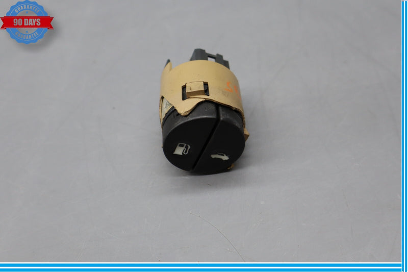Load image into Gallery viewer, 97-06 Jaguar XK8 XKR X100 Fuel Gas Door Trunk Boot Release Switch Oem
