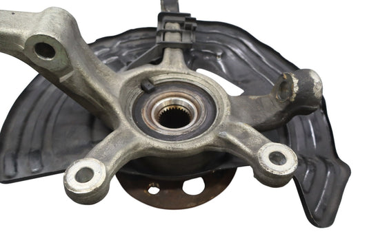 14-19 Mercedes W117 CLA250 Front Right Side Spindle Knuckle Hub Bearing Oem