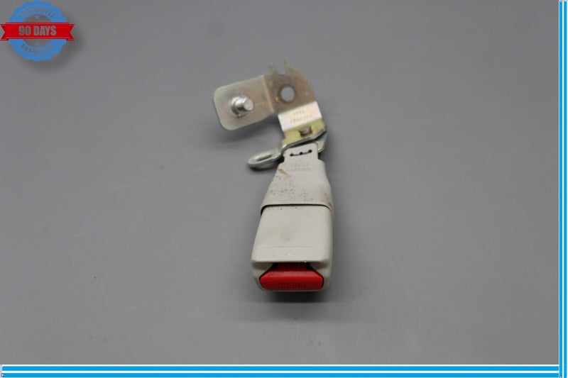 Load image into Gallery viewer, 07-12 Lexus LS460 Rear Left Or Right Side Center Seat Belt Buckle 1046971 Oem
