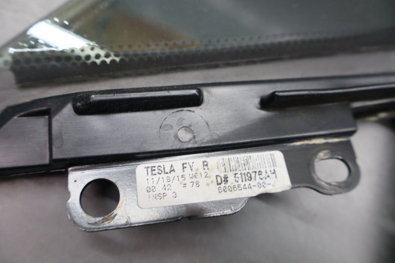 Load image into Gallery viewer, 12-20 Tesla Model S Front Right Passenger Door Window Quarter Glass Oem
