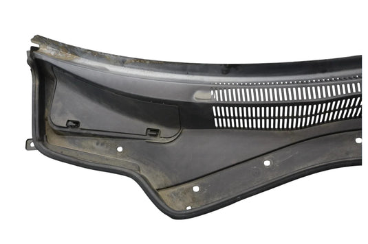 14-20 Maserati Ghibli S Windshield Wiper Cowl Vent Grille Panel 670010468 Oem