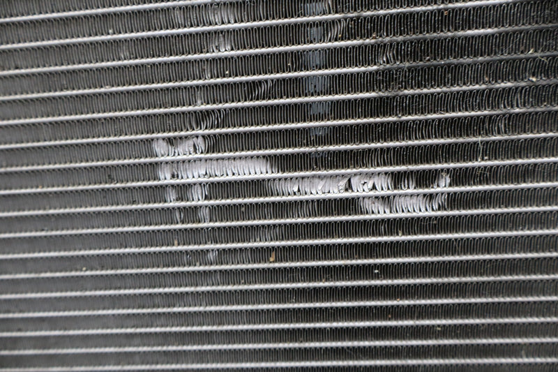 Load image into Gallery viewer, 10-17 Audi A4 A5 Q5 2.0L Front Engine Cooling Radiator Assembly 8K0121251T Oem
