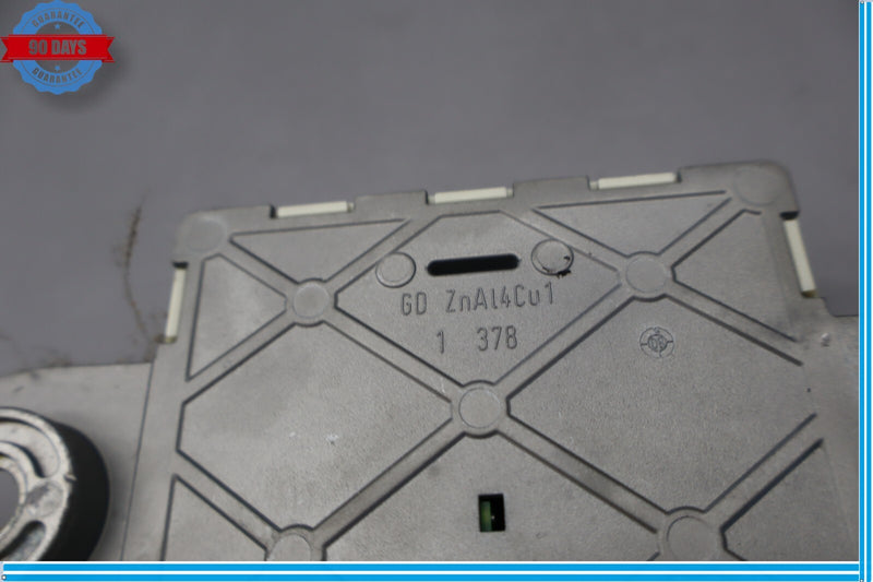 Load image into Gallery viewer, 07-13 BMW X5 E70 Rear Antenna Backup Control Module Unit 6935024 Oem
