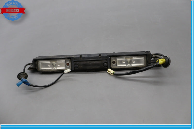 Load image into Gallery viewer, 07-09 Lexus LS460 Rear Trunk Lid License Plate Light Lamp Assembly Oem
