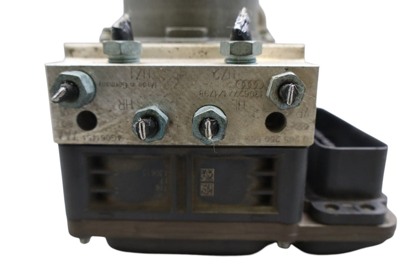 Load image into Gallery viewer, 11-18 Audi A6 A7 Quattro ABS Anti Lock Hydraulic Brake Pump System Module Oem
