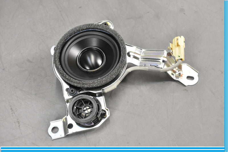 Load image into Gallery viewer, 07-09 Lexus LS460 Left Driver Side Door Quarter Speaker Tweeter Oem
