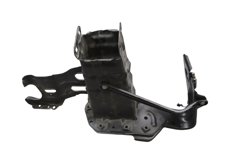 Load image into Gallery viewer, 03-09 Mercedes W209 CLK350 CLK500 Front Right Bumper Reinforcement Bracket Oem
