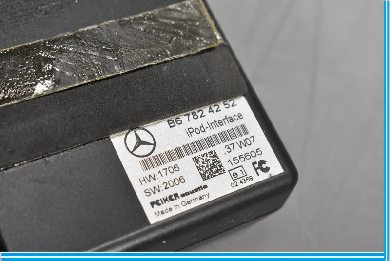Load image into Gallery viewer, 06-13 Mercedes GL550 GL450 Audio Music iPod Module Interface Oem
