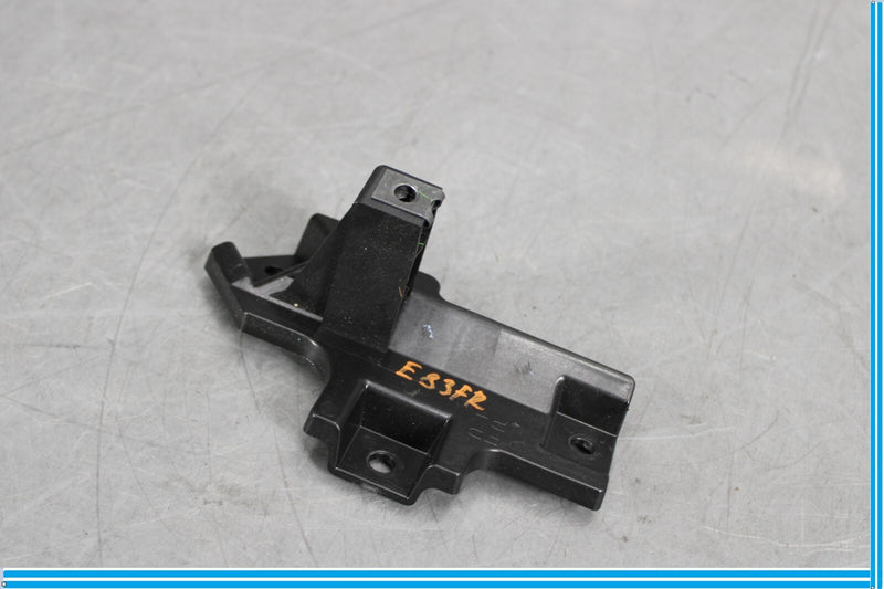 Load image into Gallery viewer, 11-17 Infiniti QX56 QX80 Front Right Side Door Pull Handle Bracket Oem
