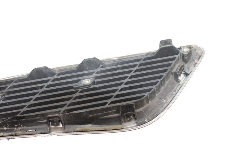 Load image into Gallery viewer, 11-17 Infiniti QX56 QX80 Front Right Passenger Fender Vent Grille Molding Oem

