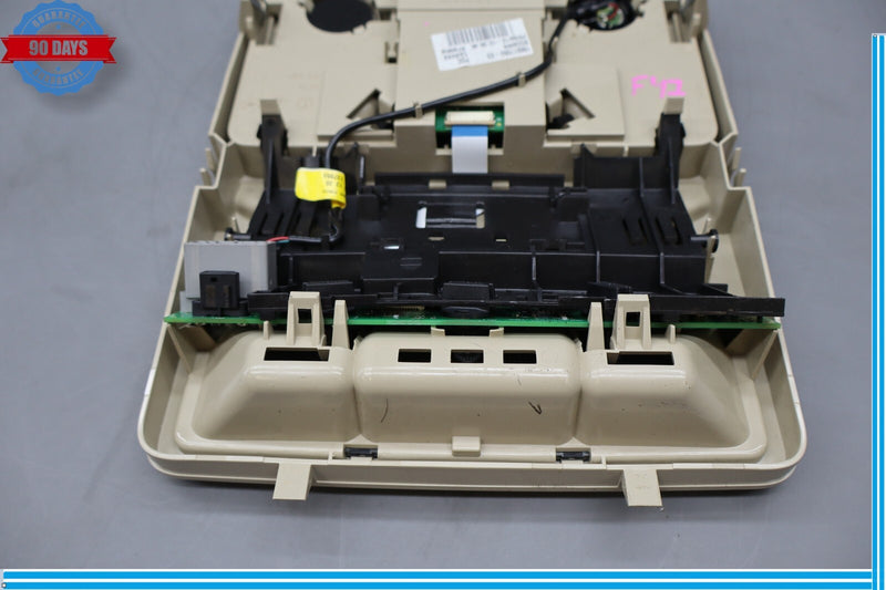 Load image into Gallery viewer, 10-15 Jaguar XJ XJL X351 Front Roof Console Overhead Dome Reading Light Lamp Oem
