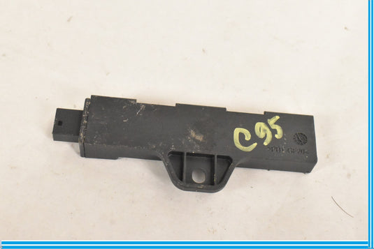 2011-2016 BMW 750I - Keyless Entry Antenna