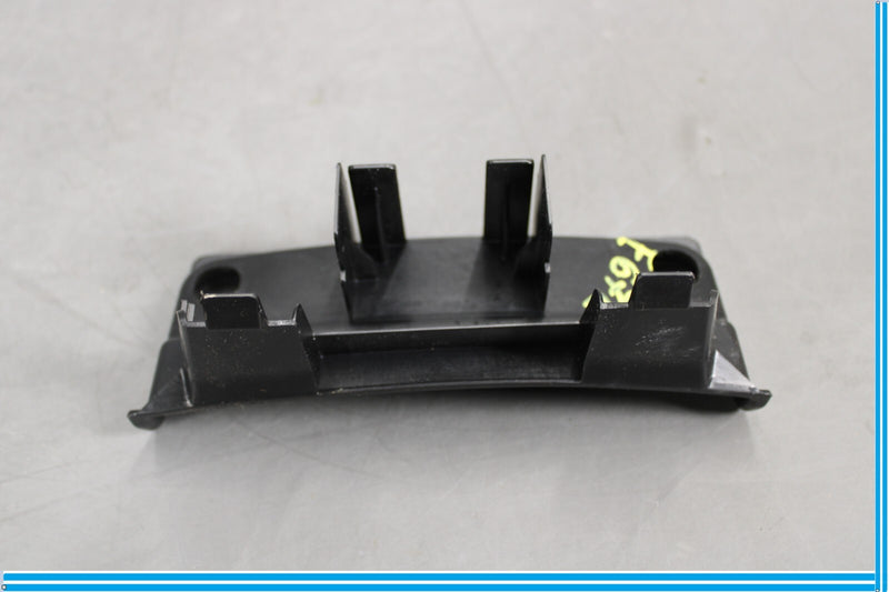 Load image into Gallery viewer, 10-14 Mercedes CLS550 E350 Front Left Driver Side Headrest Cover Black Oem
