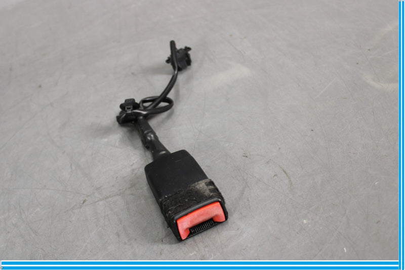 Load image into Gallery viewer, 11-18 Audi A8 Quattro Front Right Passenger Side Seat Belt Buckle Receiver Oem
