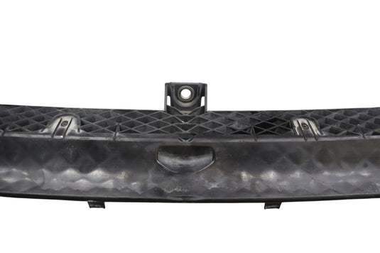 11-14 Volkswagen Touareg Front Center Bumper Cover Support Mount Bracket Oem