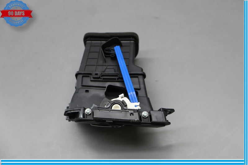 Load image into Gallery viewer, 15-20 Hyundai Genesis Front Right Passenger Side Dash Air Vent Trim Oem
