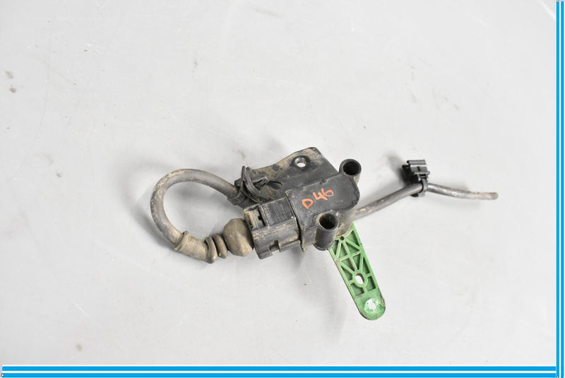 Load image into Gallery viewer, 11-17 Audi A8 L Quattro Headlight Height Level Sensor 4H0907503 Oem
