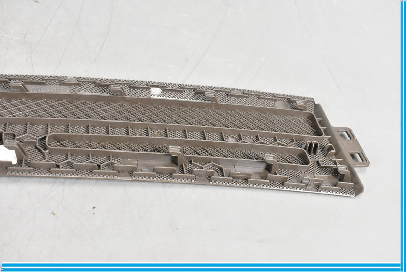 Load image into Gallery viewer, 12-18 Mercedes CLS550 CLS63 CLS400 Dashboard Right Side Grille Cover Trim Oem
