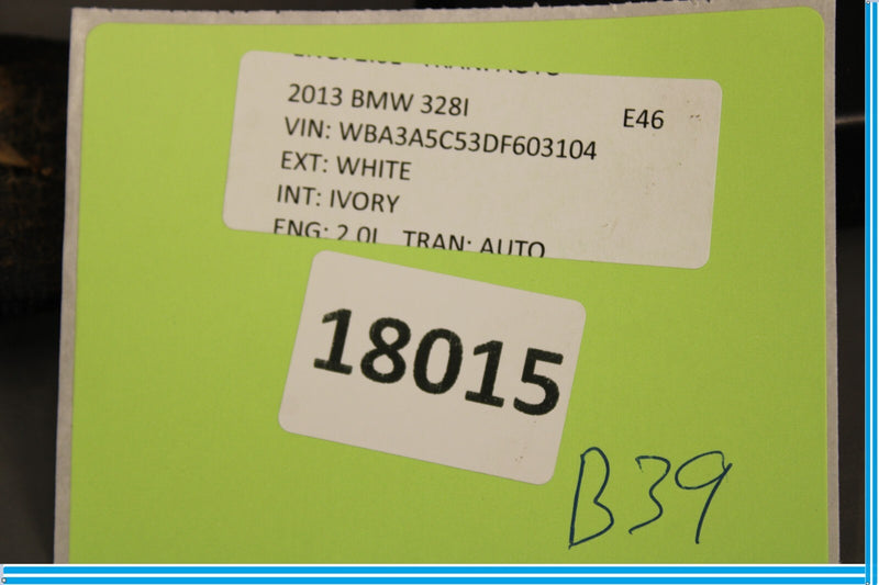 Load image into Gallery viewer, 12-18 BMW 320i 328i F30 Rear Second 2nd Row Center Middle Seat Belt Buckle Oem
