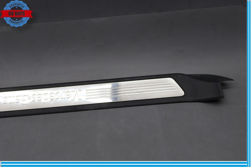 Load image into Gallery viewer, 10-13 Mercedes E350 Left Side Door Still Strip Trim Cover A2076800235 Oem
