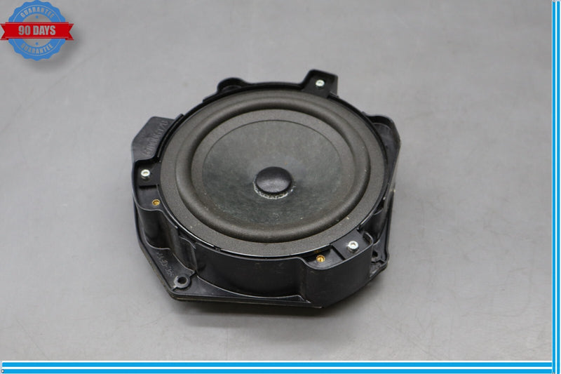 Load image into Gallery viewer, 14-17 Maserati Quattroporte S M157 Ghibli Front or Rear Side Door Speaker Oem

