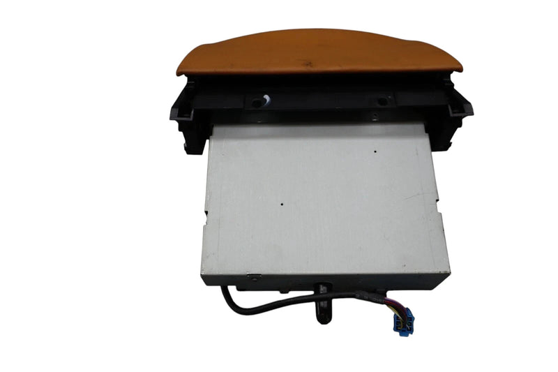 Load image into Gallery viewer, 03-08 Maserati Quattroporte M139 Audio Player 5 Disc CD DVD Changer W / Trim Oem
