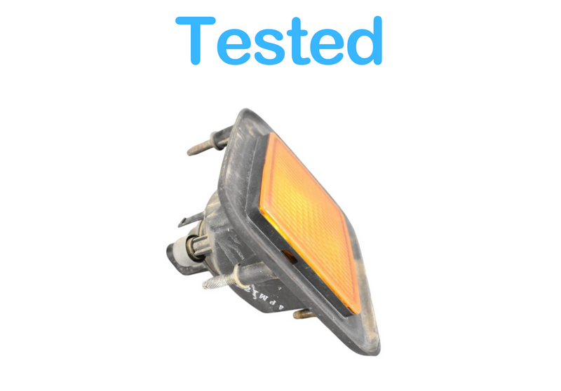 Load image into Gallery viewer, 03-09 Hummer H2 Front Right Passenger Side Turn Signal Light Lamp 15060530 Oem
