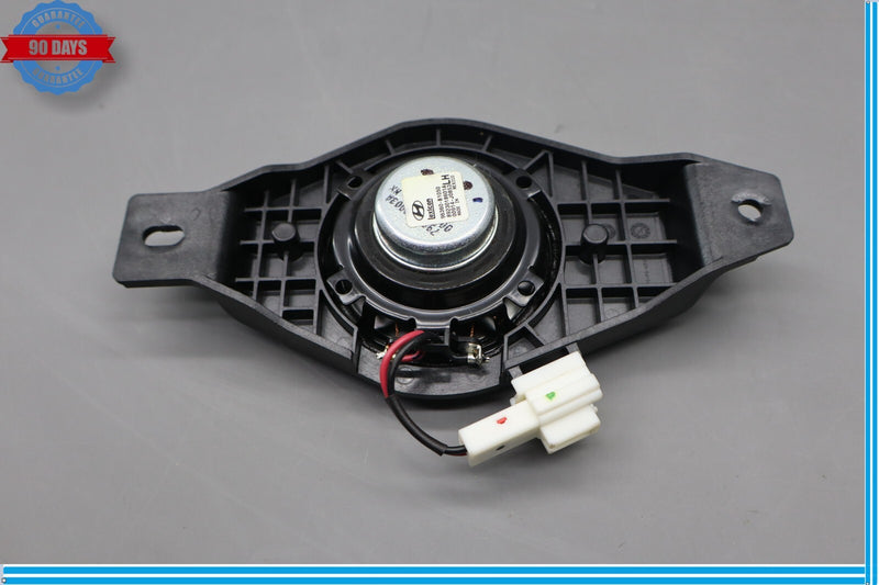 Load image into Gallery viewer, 15-20 Hyundai Genesis G80 Rear Left Shelf Tweeter Speaker Lexicon Oem
