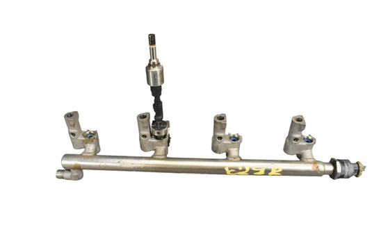 10-16 Jaguar XJ Right Passenger Side Fuel Rail Injector 8W939G774AF Oem