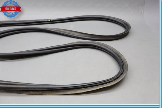 13-16 Mercedes X166 GL550 Front Right Side Door Body Weatherstrip Seal Oem