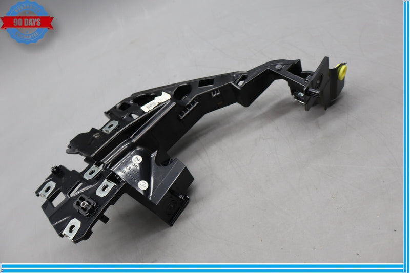 Load image into Gallery viewer, 10-16 Porsche Panamera Front Left Driver Side Dashboard Support Bracket Oem

