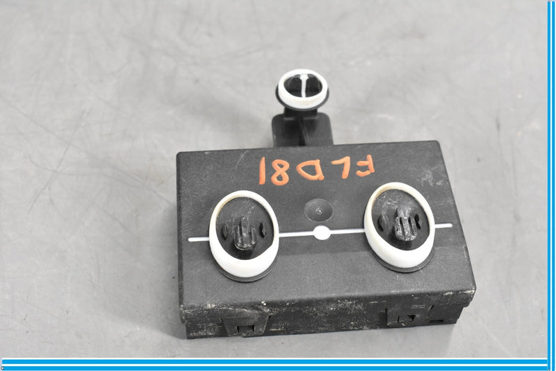 Load image into Gallery viewer, 11-17 Volkswagen VW Touareg Front Left Door Window Control Module Unit Oem
