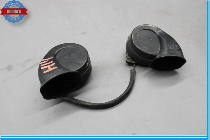 Load image into Gallery viewer, 02-10 Lexus SC430 Horn Set High And Low Note Horns 86520-24050 Oem
