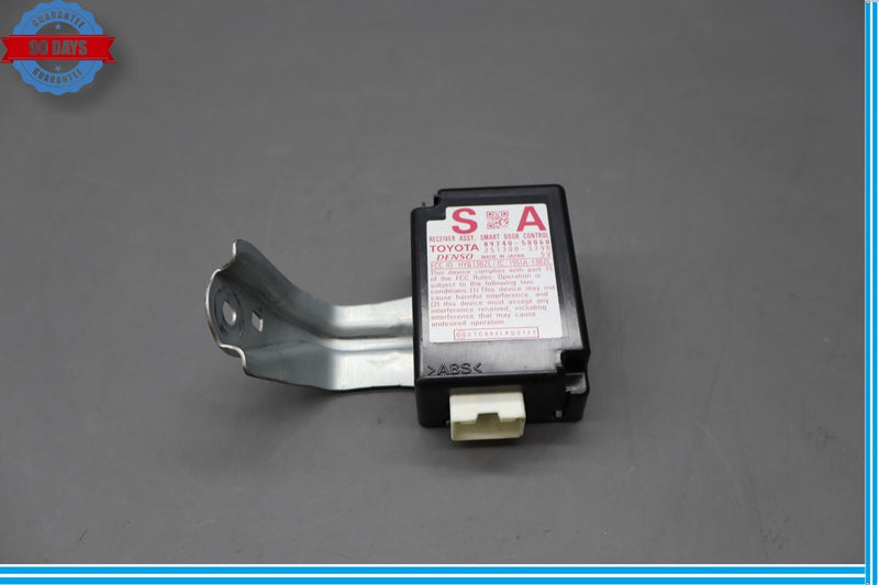 Load image into Gallery viewer, 07-12 Lexus LS460 Smart Door Control Module Receiver 89740-50060 Oem
