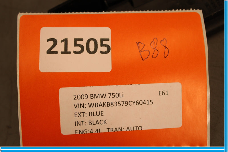 Load image into Gallery viewer, 09-15 BMW 750Li F01 F02 Rear Left Door Window Glass Sunshade Bracket Adapter Oem
