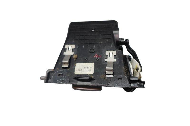 Load image into Gallery viewer, 10-13 Mercedes W212 E350 E250 Right Side Dashboard Dash AC A/C Air Vent Oem
