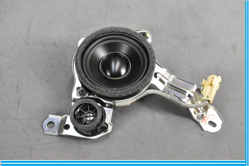 Load image into Gallery viewer, 07-09 Lexus LS460 Left Driver Side Door Quarter Speaker Tweeter Oem
