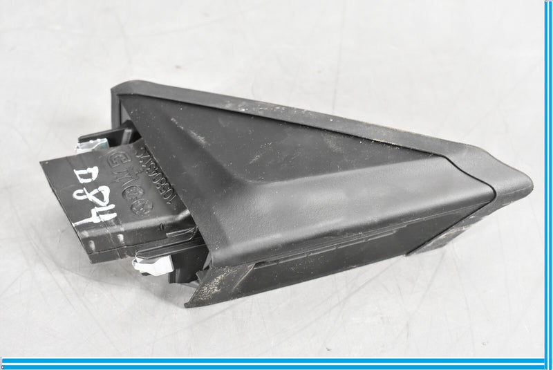 Load image into Gallery viewer, 04-19 Maserati Quattroporte Front Right Passenger Door Vent Cover Trim Oem
