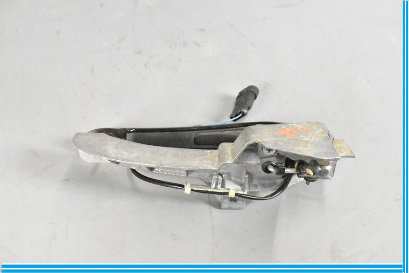 Load image into Gallery viewer, 04-13 Maserati Quattroporte M139 Rear Right Passenger Exterior Door Handle Oem
