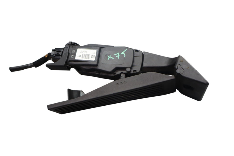 Load image into Gallery viewer, 15-23 Hyundai Genesis Engine Gas Acceleration Accelerator Pedal Assembly Oem
