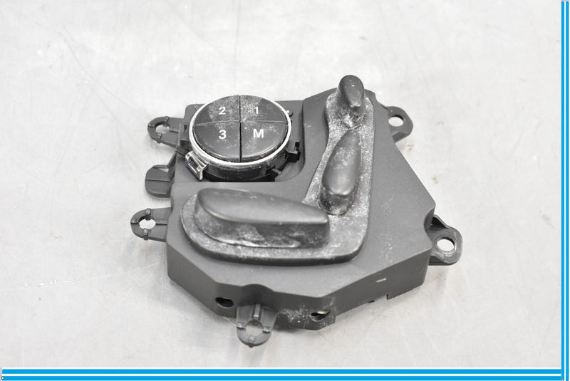 Load image into Gallery viewer, 06-11 Mercedes CLS550 CLS500 W219 Front Right Seat Control Button Switch Oem
