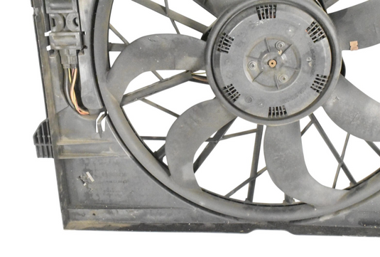 03-11 Mercedes E350 CLS350 Engine Cooling Radiator Fan Shroud Motor Oem