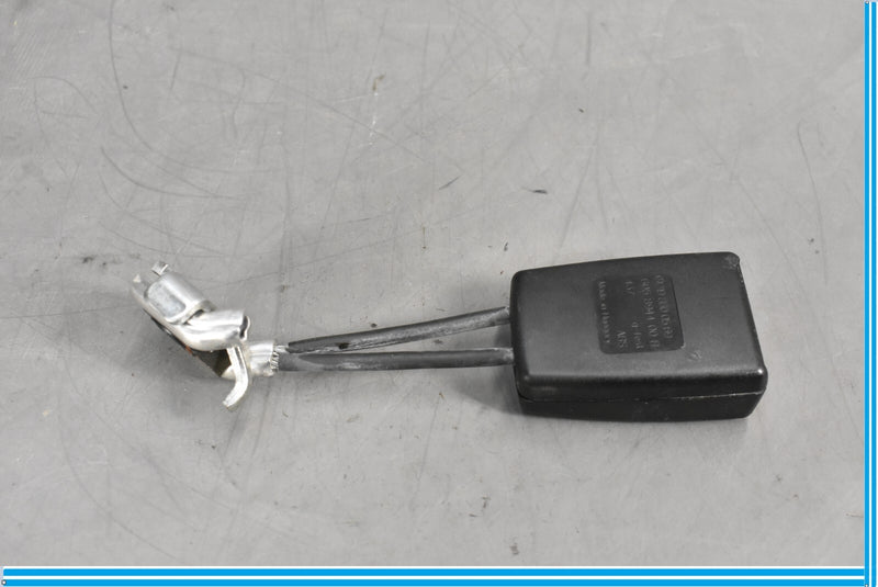Load image into Gallery viewer, 06-11 Mercedes CLS550 CLS500 W219 Rear Left Side Seat Belt Seatbelt Buckle Oem

