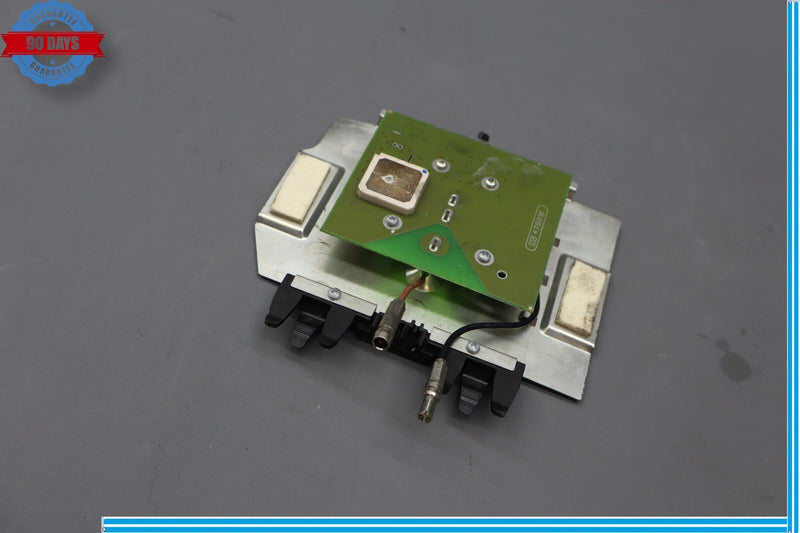 Load image into Gallery viewer, 03-09 Mercedes CLK500 W209 Rear Right Side Telephone GPS Antenna Amplifier Oem

