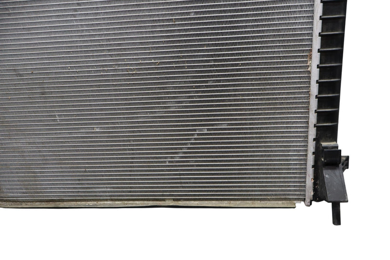 Load image into Gallery viewer, 14-22 Maserati Ghibli 3.0L Front Engine Cooling Radiator Assembly 670038340 Oem
