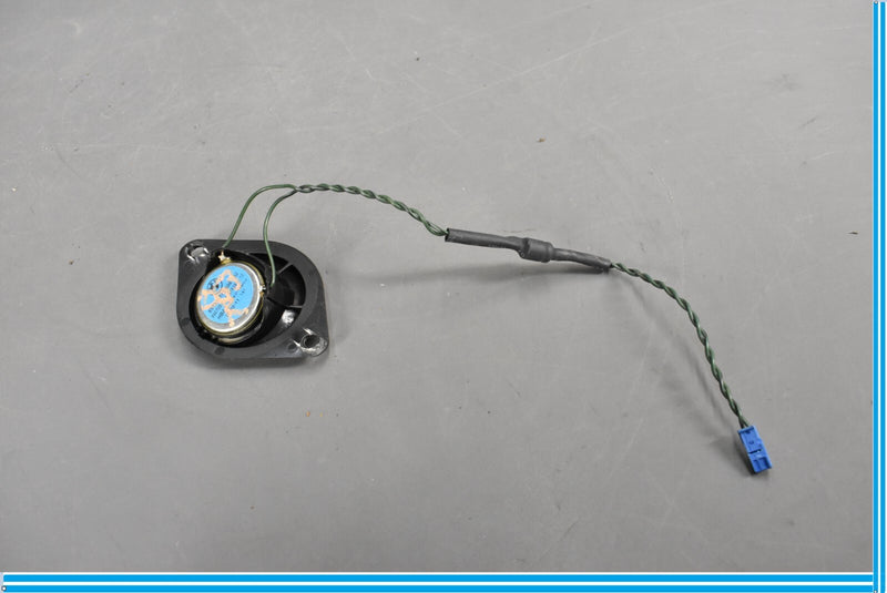 Load image into Gallery viewer, 11-16 BMW 528i 535i 550i F10 Passenger or Driver Side Tweeter Speaker Oem
