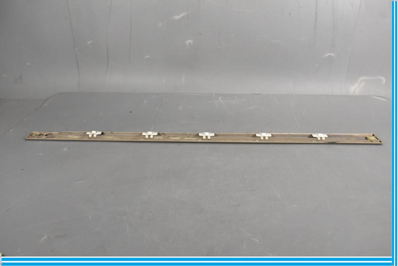 Load image into Gallery viewer, 00-06 Mercedes S500 S600 W220 Front Left Driver Exterior Door Trim Molding Oem

