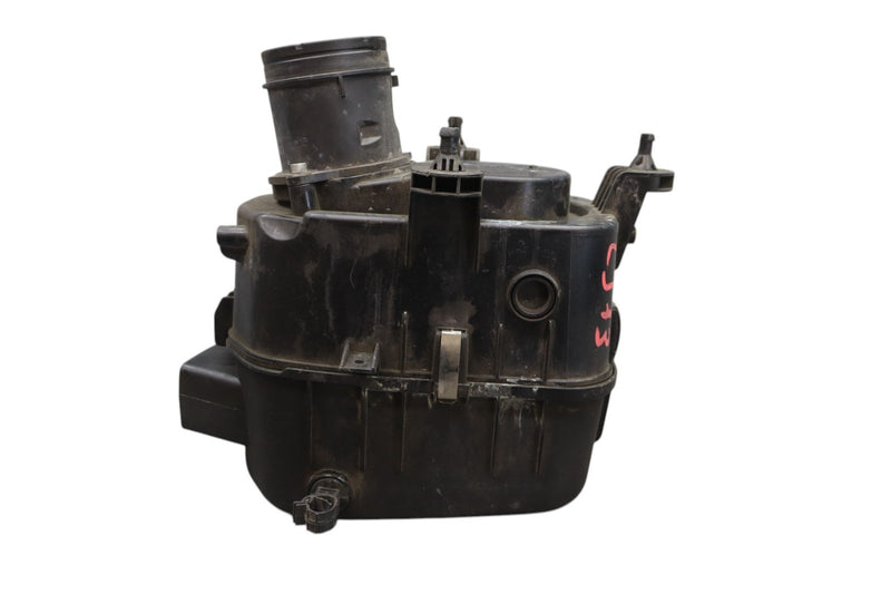 Load image into Gallery viewer, 14-18 Maserati Ghibli Left Driver Side Engine Air Intake Filter 670005844 Oem
