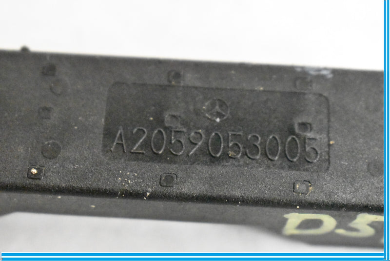 Load image into Gallery viewer, 15-20 Mercedes C300 W205 Keyless Entry Antenna Receiver Module 2059053005 Oem

